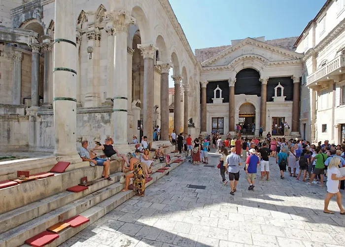 Apartment One-Bedroom Apartment Split With Sea View 02 Split