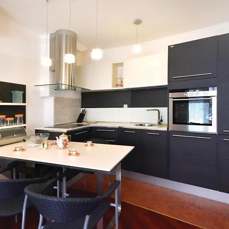 One-bedroom With Sea View 02 *