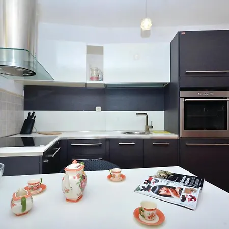 Lejlighed One-bedroom With Sea View 02 Split