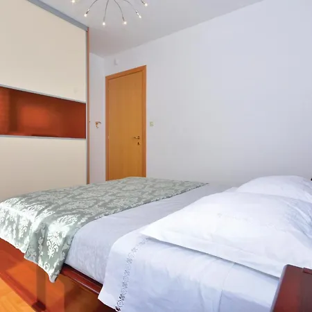 One-bedroom With Sea View 02 Διαμέρισμα